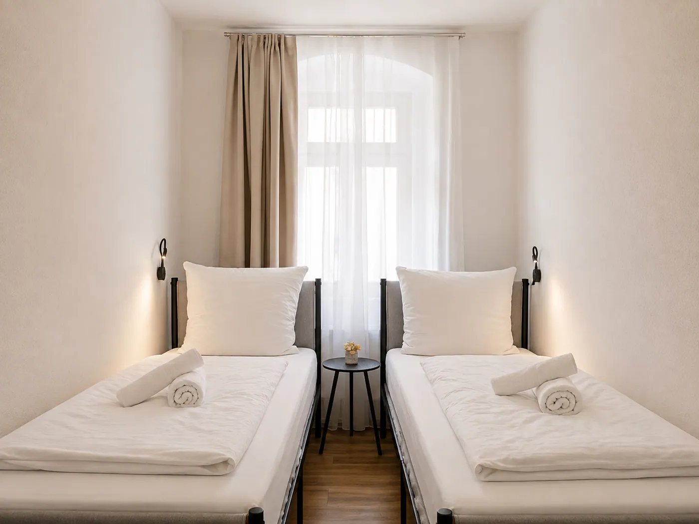 Classic Apartment Meißen zweites Schlafzimmer mit zwei Einzelbetten 90 × 200 cm